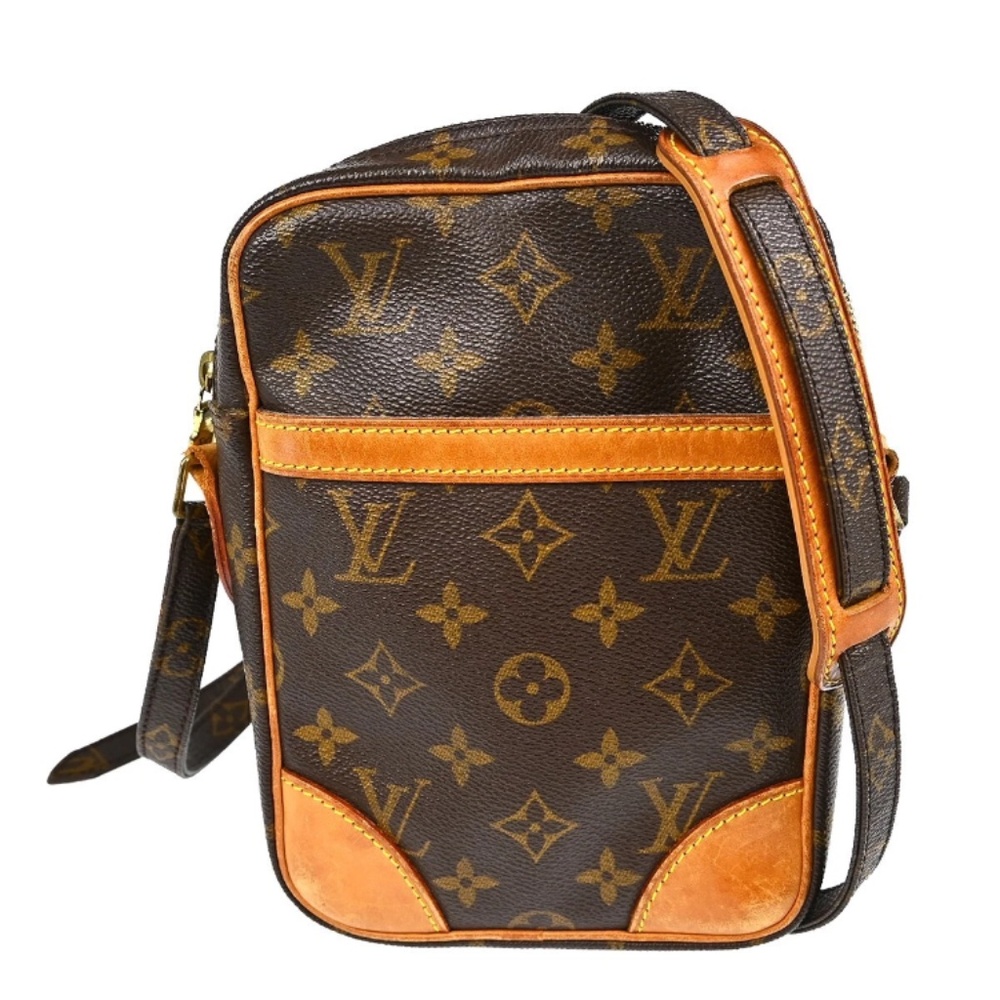 Like this listing to be notified Everytime I go live